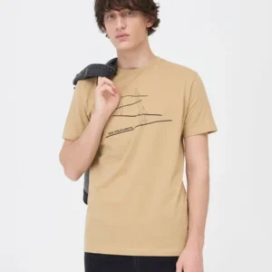 Brown t-shirt